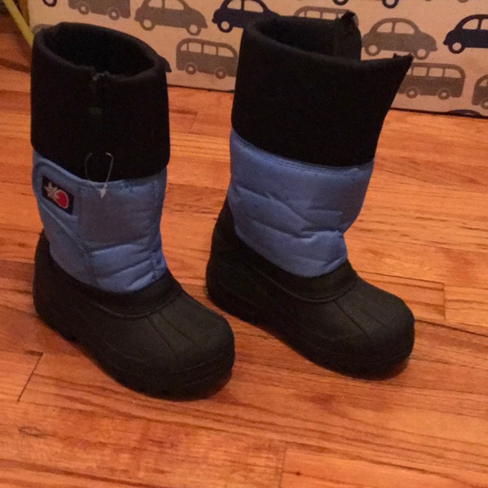 Toddler snow boots